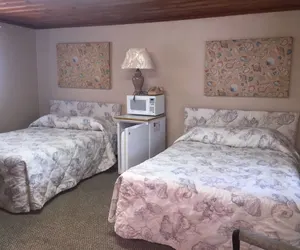 Photo 2 - Captain's Cove Motel
