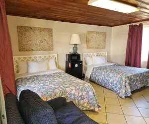 Photo 4 - Captain's Cove Motel