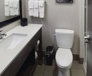 Photo 5 - Comfort Inn & Suites