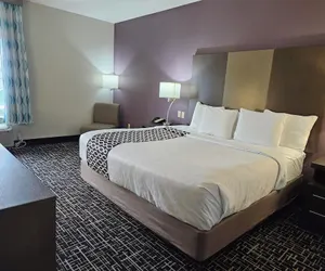 Photo 4 - Comfort Inn & Suites