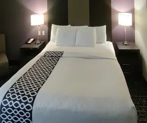 Photo 5 - Comfort Inn & Suites