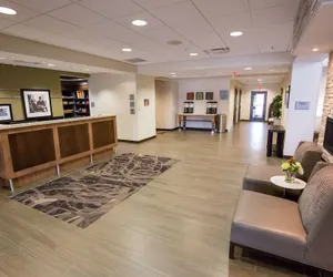 Photo 5 - Hampton Inn & Suites Pittsburgh/Harmarville