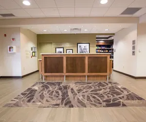 Photo 4 - Hampton Inn & Suites Pittsburgh/Harmarville