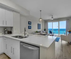 Photo 5 - Coastal Condo 607 by Brightwild Beachfront