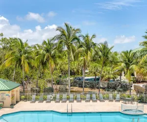 Photo 4 - St Martin Suite Beautifully Updated Pool View