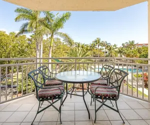 Photo 2 - The Grenada Suite Pool View Private Balcony