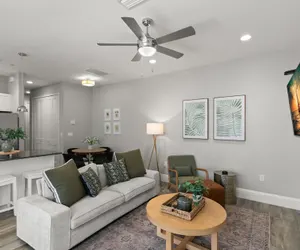 Photo 2 - Canopy Cove Stunning 2BR Apt Heart of Downtown
