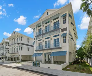 Photo 5 - The Akoya Pearl - 2 Beach Homes Steps From CWB