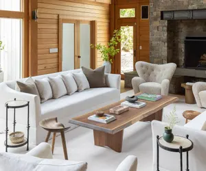 Photo 5 - Luxurious 8 Bedroom Retreat With Pool East Hampton