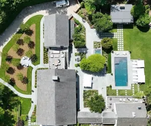 Photo 2 - Luxurious 8 Bedroom Retreat With Pool East Hampton