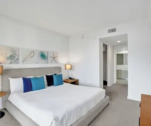 Photo 5 - Beachwalk Resort