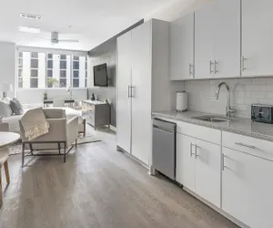 Photo 3 - Barsala At 20 Midtown