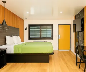Photo 4 - Casa Blanca Hotel & Suites Azusa