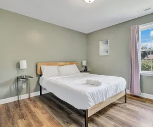 Photo 2 - Near Arsenal American Oasis 2 units