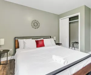 Photo 4 - Near Arsenal American Oasis 2 units