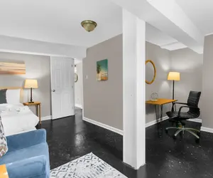 Photo 3 - Modern in Magic City 2 Units