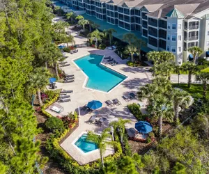 Photo 5 - Modern 3BR Condo Near Disney- Pool and Hot Tub