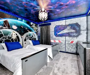 Photo 3 - Upstay - Lakeview Mansion w Pool Spa and Cinema