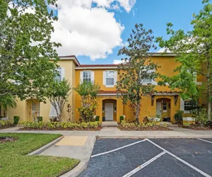 Photo 5 - Upstay - Pet-friendly Resort Townhouse w Patio