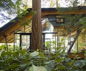 Photo 4 - Conner Glass Cabin by Boutique