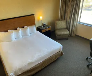 Photo 3 - Quality Hotel
