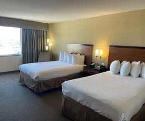 Photo 2 - Quality Hotel