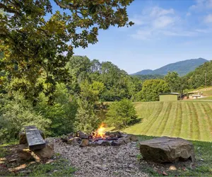 Photo 3 - Private 15 Acres w Pond Hot Tub Game Room