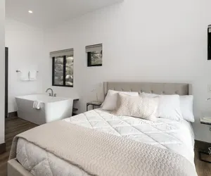 Photo 4 - Scenic Perch 2 Bedroom Home