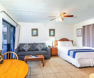 Photo 3 - Emerald Seas Deerfield Beach Club