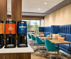 Photo 4 - Tru By Hilton Stockbridge