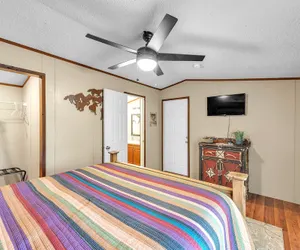 Photo 5 - Waterfront Lodge - 4 Bedroom Lodge by The Lodges at Fossil Creek