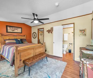 Photo 3 - Wild Horses - 1 Bedroom Hotel Room by The Lodges at Fossil Creek