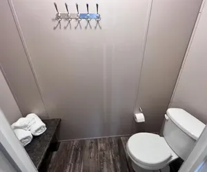 Photo 4 - Daze Off - Pet Friendly Suite 1 Bedroom Hotel Room by The Lodges at Fossil Creek