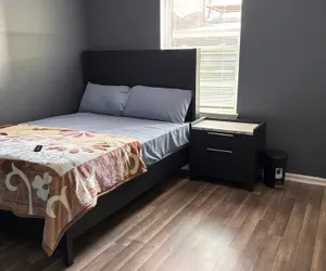 Photo 3 - NWK 457  ROOM 213-F