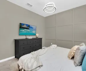 Photo 4 - Little Mermaid Theme Bed Luxury 5 Bed Pool Home! 5 Bedroom Villa