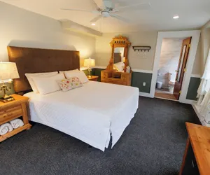 Photo 4 - Newfound Lake Inn