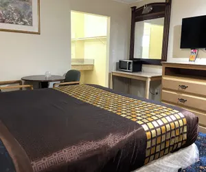 Photo 4 - Robinhood Motel Anaheim West