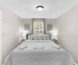 Photo 3 - Rooms on Rose