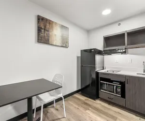 Photo 4 - Efficiency Lodge - Forest Park