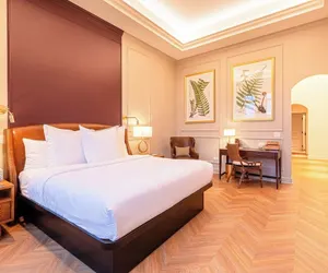 Photo 2 - Sinclair Suites