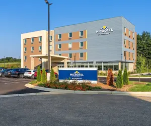 Photo 2 - Microtel Inn & Suites by Wyndham Prattville Montgomery