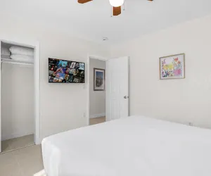 Photo 5 - Sunset Inn - Hallandale Beach