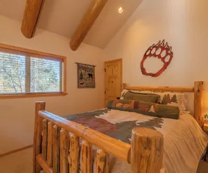 Photo 5 - Bearfoot Bungalow