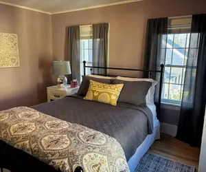 Photo 5 - The Inn Crowd Bed and Breakfast