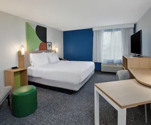Photo 5 - Spark By Hilton Walker Grand Rapids North