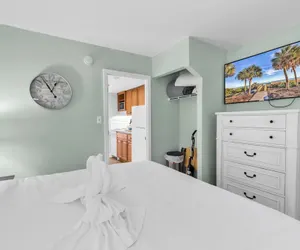 Photo 5 - Bluewater Resort 207