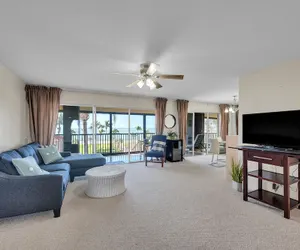 Photo 2 - Gulf-view Condo With Resort-style Amenities 2 Bedroom Condo