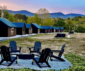 Photo 2 - Emrose Luxury Cabins