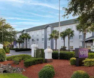 Photo 2 - Spark by Hilton Wilmington Carolina Beach Rd
