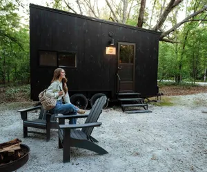 Photo 2 - Postcard Cabins Wild Rose